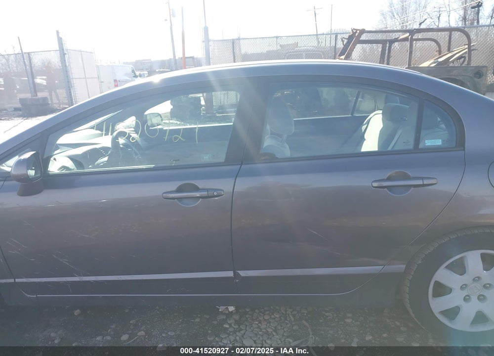 2009 HONDA CIVIC LX VIN: 1HGFA16579L025670