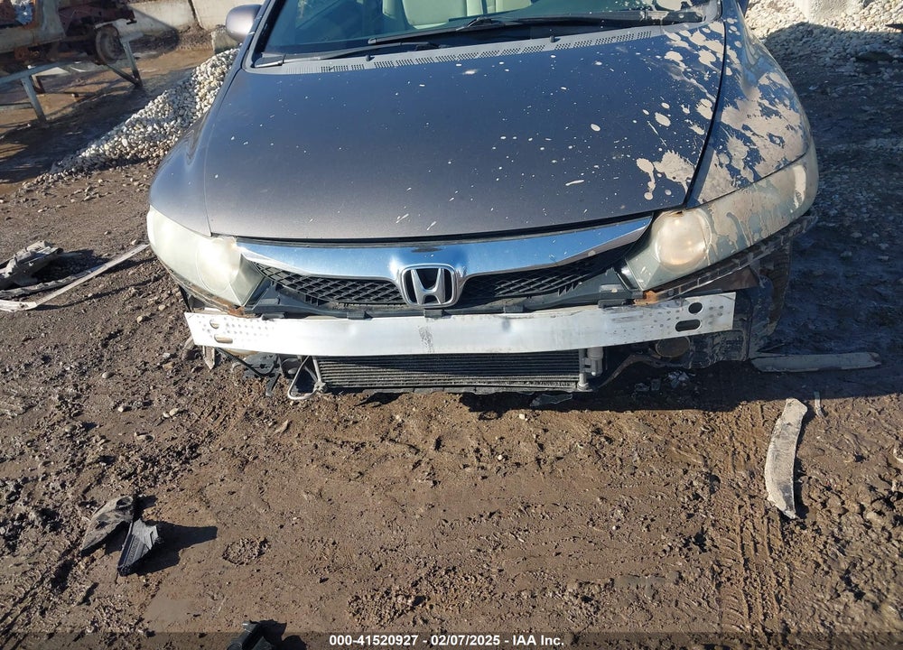 2009 HONDA CIVIC LX VIN: 1HGFA16579L025670