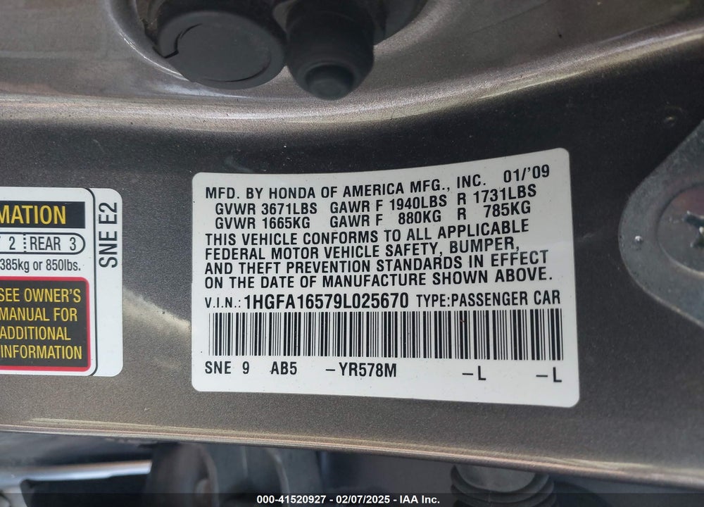 2009 HONDA CIVIC LX VIN: 1HGFA16579L025670