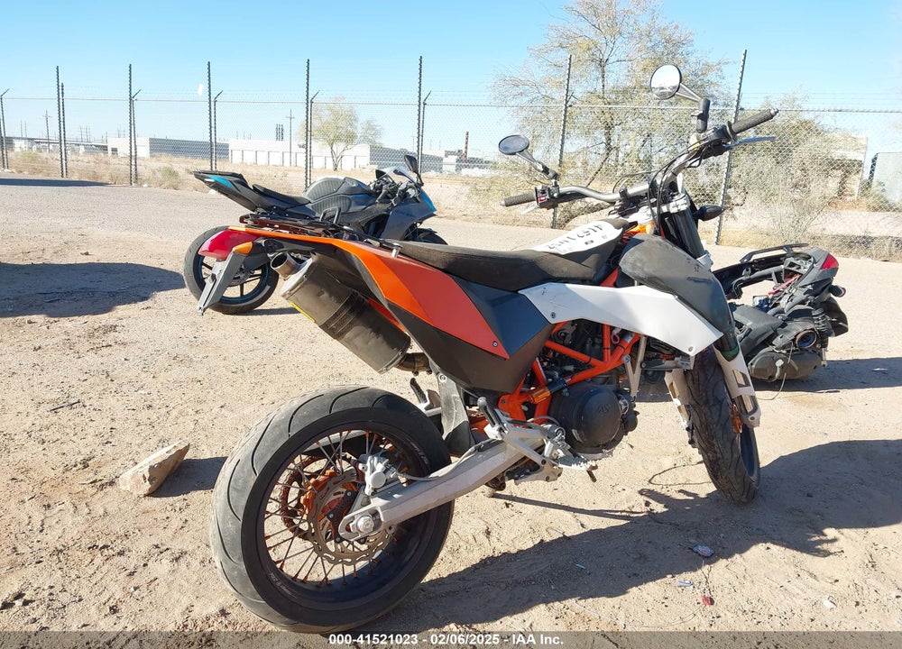 2010 KTM 690 ENDURO VIN: VBKLES406AM734607