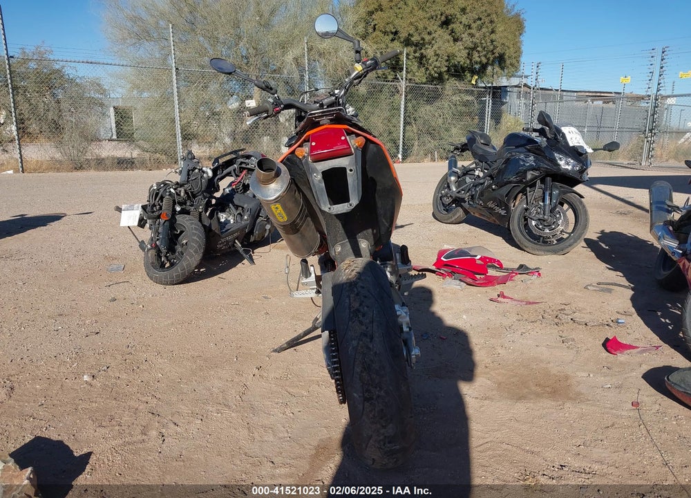 2010 KTM 690 ENDURO VIN: VBKLES406AM734607