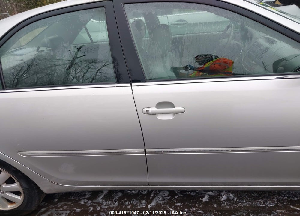 2003 TOYOTA CAMRY XLE VIN: 4T1BE32K83U750197
