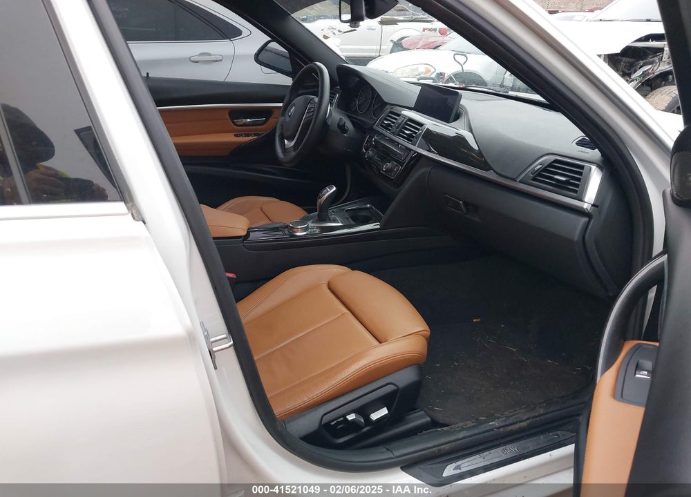 2018 BMW 3 SERIES VIN: WBA8B9G53JNU57549