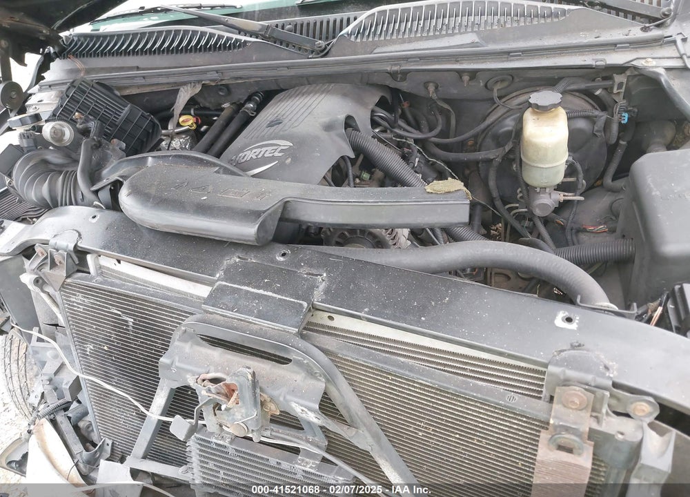 2002 CHEVROLET TAHOE LT VIN: 1GNEK13ZX2J300391