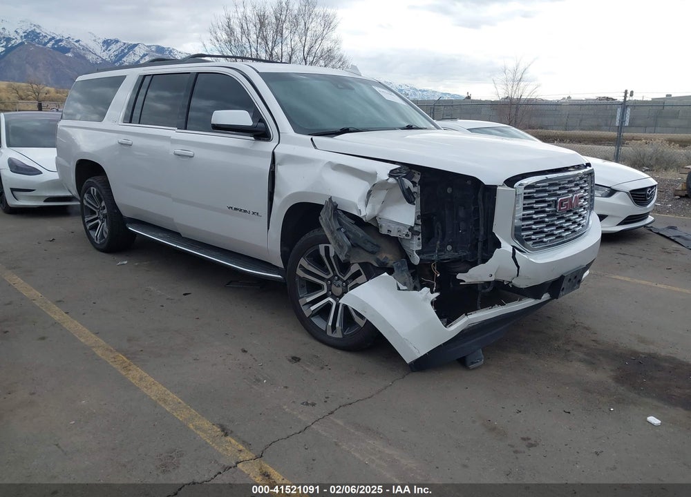 2018 GMC YUKON XL SLT VIN: 1GKS2GKC3JR182071