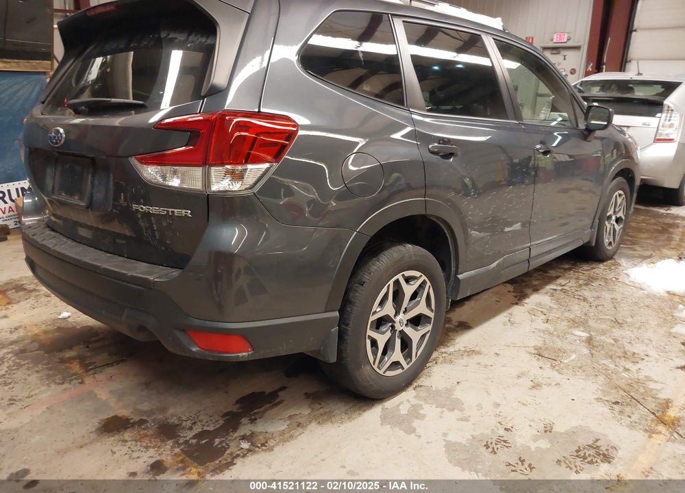 2021 SUBARU FORESTER PREMIUM VIN: JF2SKAFC5MH528863