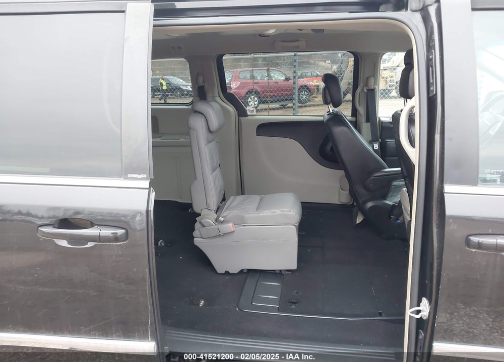2014 CHRYSLER TOWN & COUNTRY TOURING VIN: 2C4RC1BG0ER348781