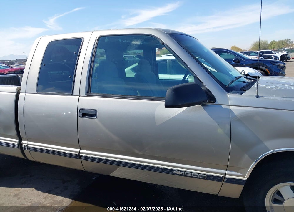 1998 CHEVROLET C1500 FLEETSIDE VIN: 2GCEC19R1W1191980