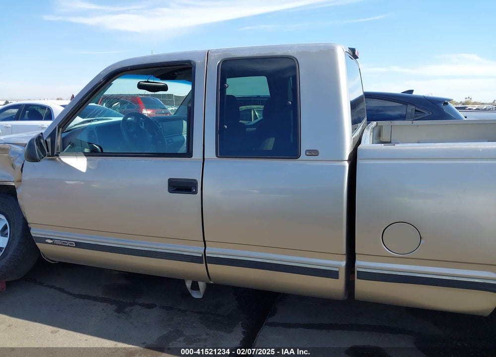 1998 CHEVROLET C1500 FLEETSIDE VIN: 2GCEC19R1W1191980