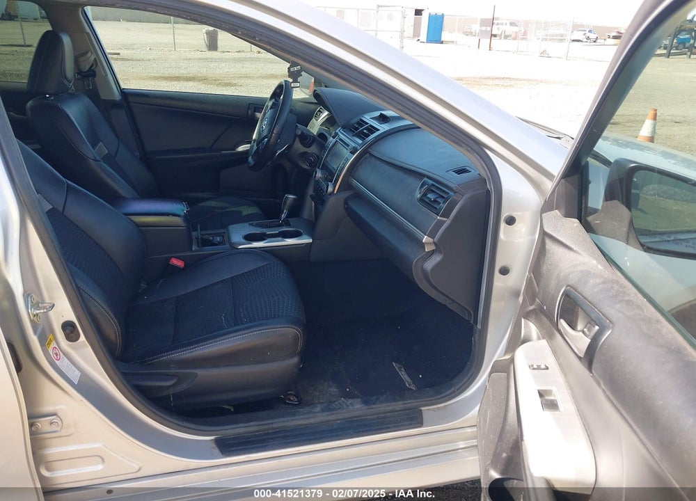2014 TOYOTA CAMRY SE VIN: 4T1BF1FK3EU410390