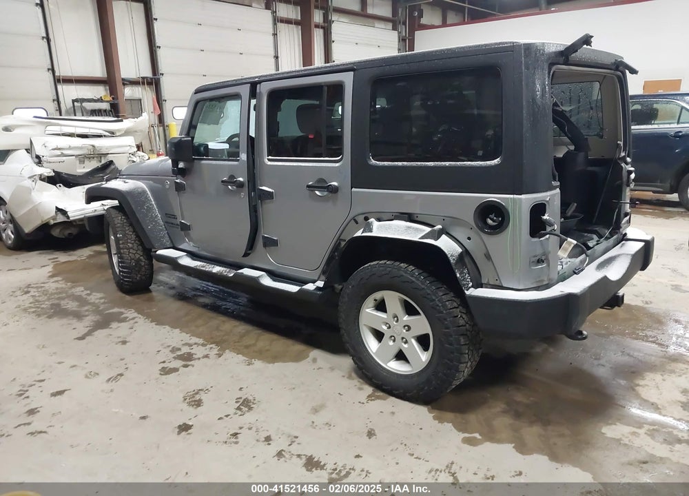 2015 JEEP WRANGLER UNLIMITED SPORT VIN: 1C4BJWDG5FL761050