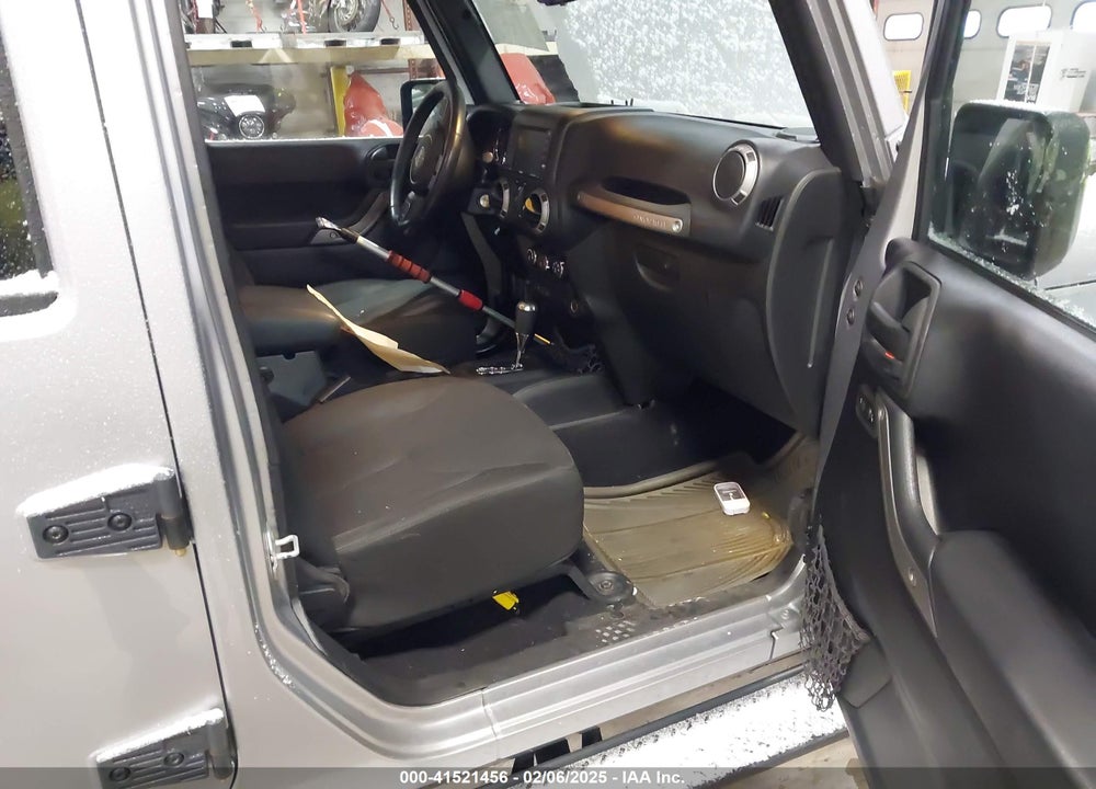 2015 JEEP WRANGLER UNLIMITED SPORT VIN: 1C4BJWDG5FL761050