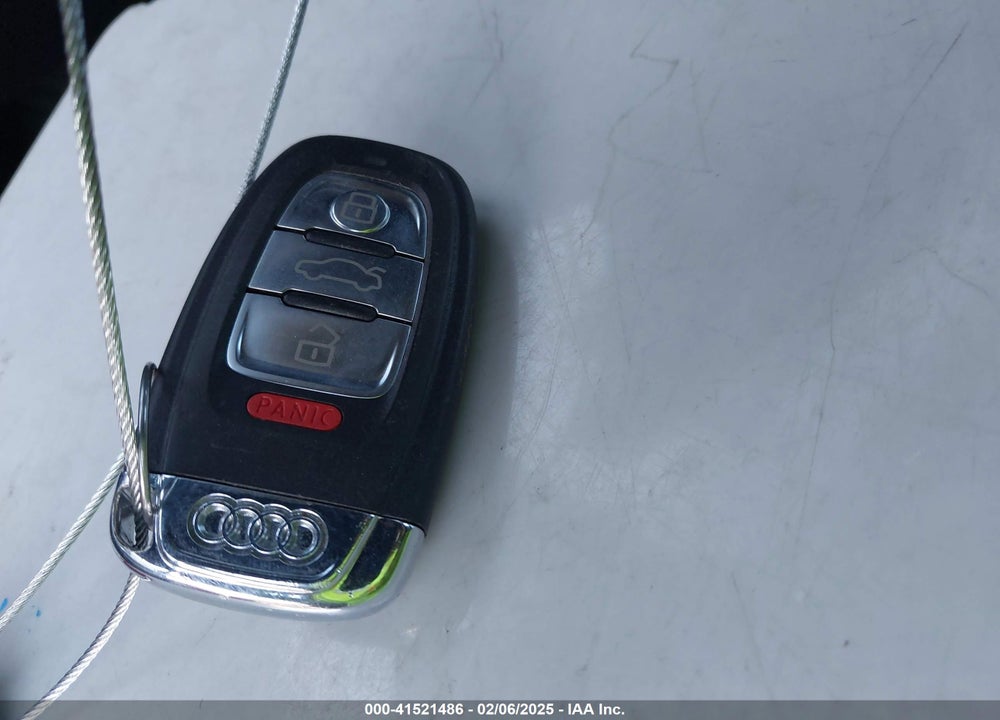 2011 AUDI Q5 2.0T PREMIUM VIN: WA1LFAFP0BA034713