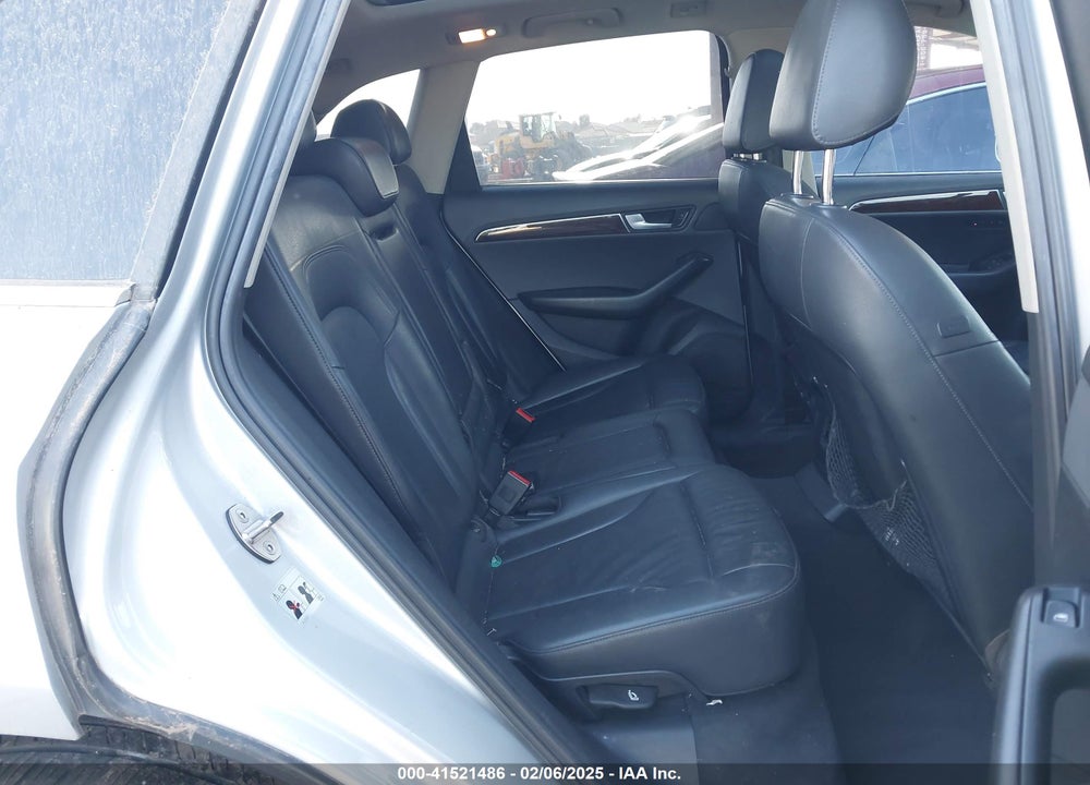 2011 AUDI Q5 2.0T PREMIUM VIN: WA1LFAFP0BA034713