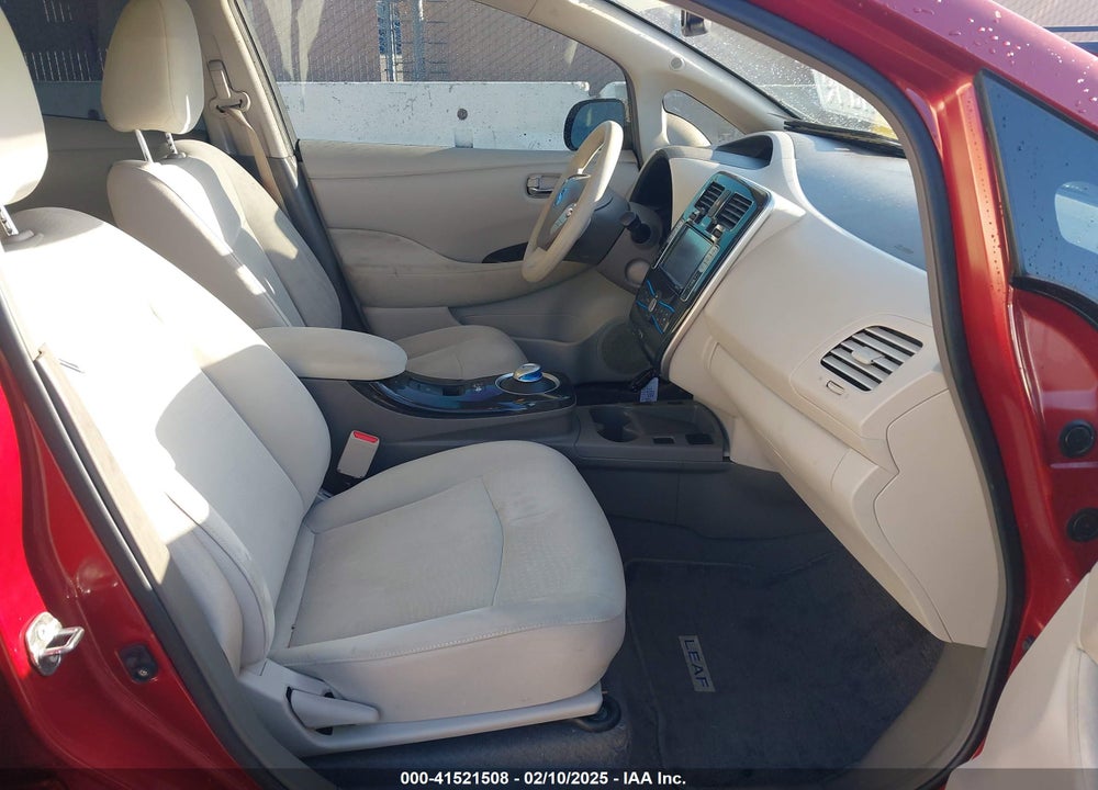 2011 NISSAN LEAF SL VIN: JN1AZ0CPXBT001003
