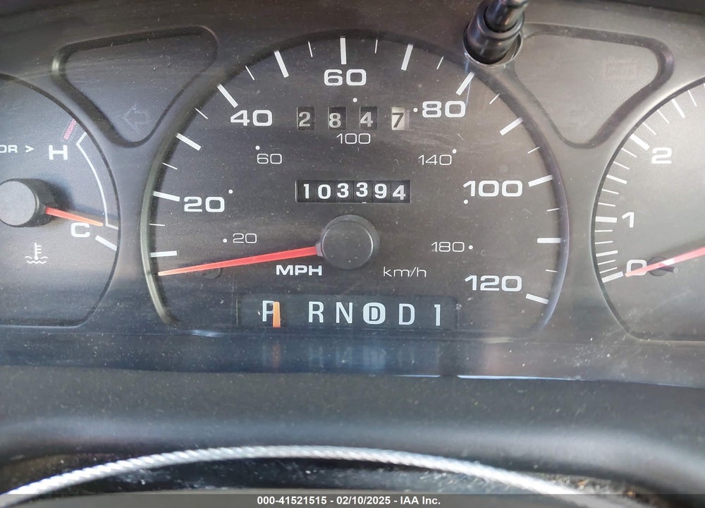 2002 FORD TAURUS SES VIN: 1FAFP552X2A222769