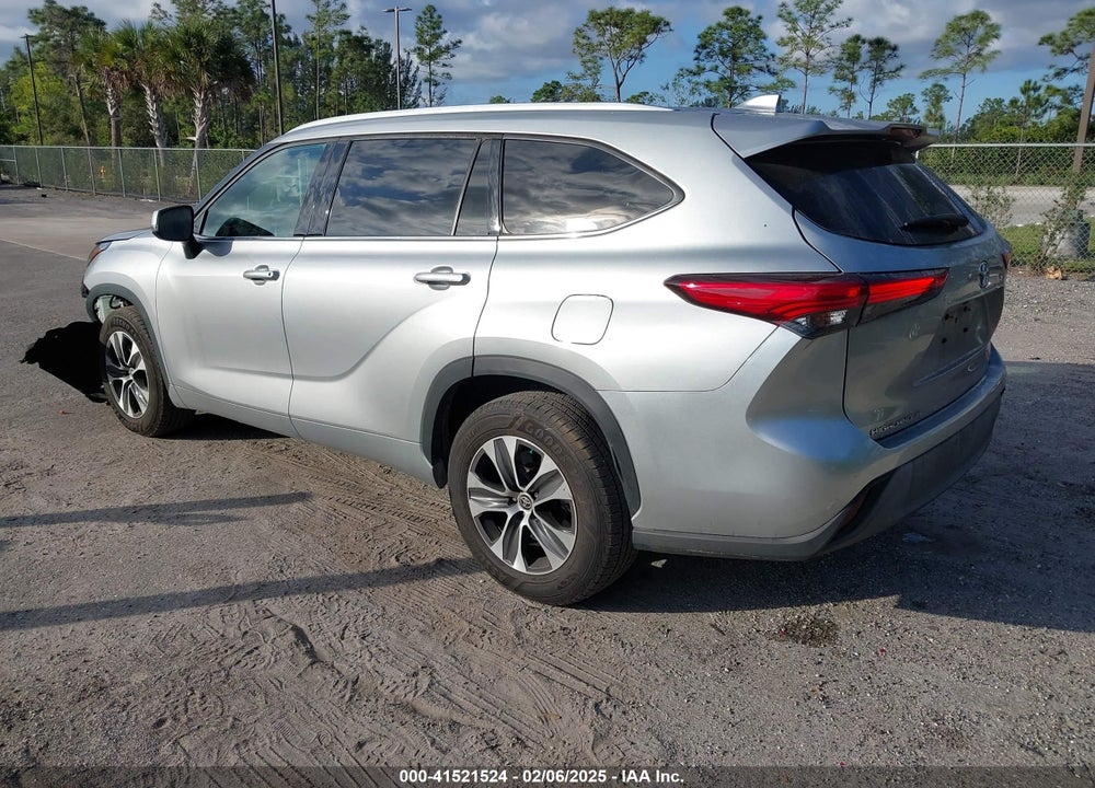 2022 TOYOTA HIGHLANDER VIN: 5TDGZRAH9NS133986