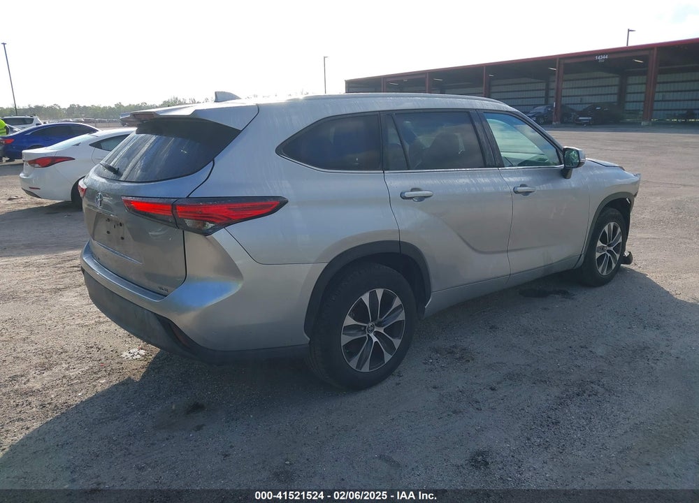 2022 TOYOTA HIGHLANDER VIN: 5TDGZRAH9NS133986