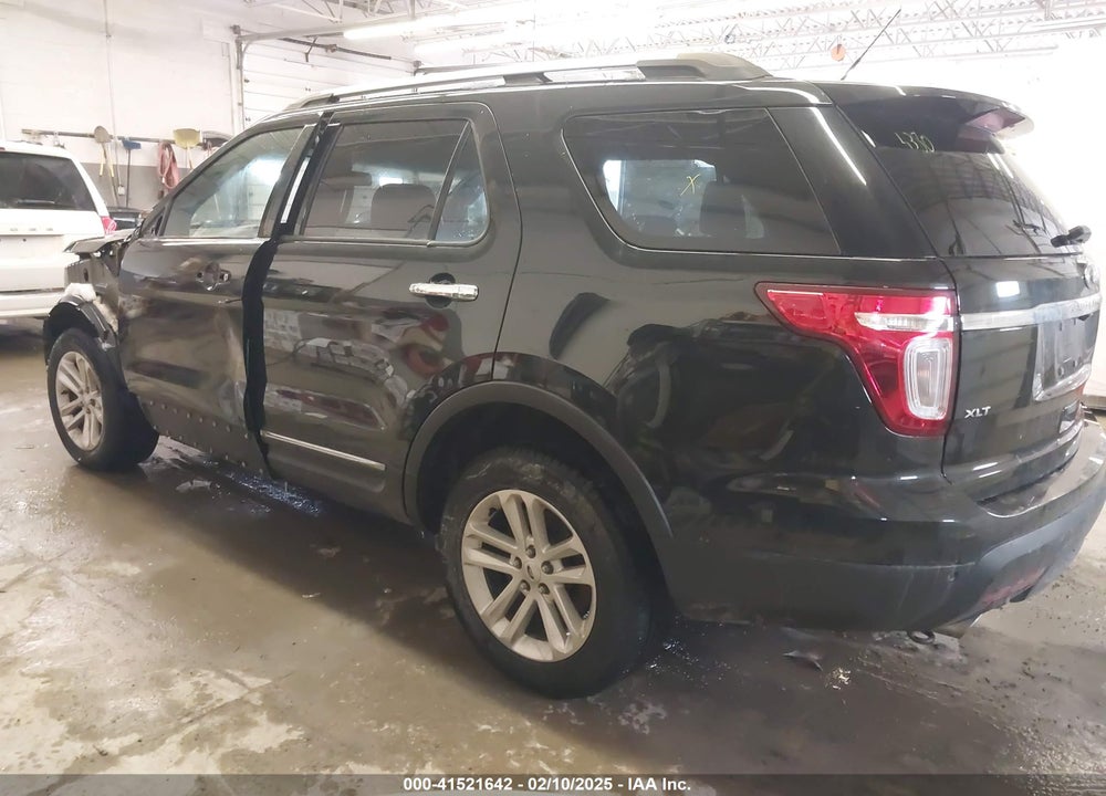 2015 FORD EXPLORER XLT VIN: 1FM5K8D82FGA16985