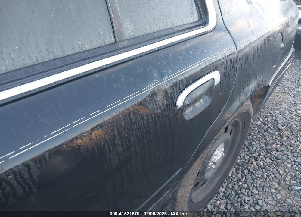 2005 FORD CROWN VICTORIA LX/LX SPORT VIN: 2FAFP74W45X127975