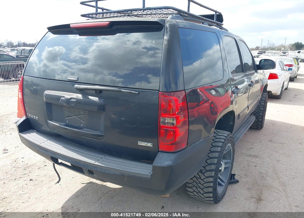 2008 CHEVROLET TAHOE LS VIN: 1GNFC13008R120401
