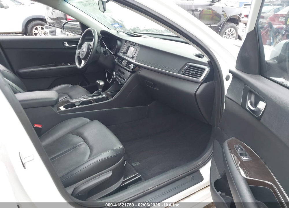 2016 KIA OPTIMA VIN: 5XXGU4L30GG055945