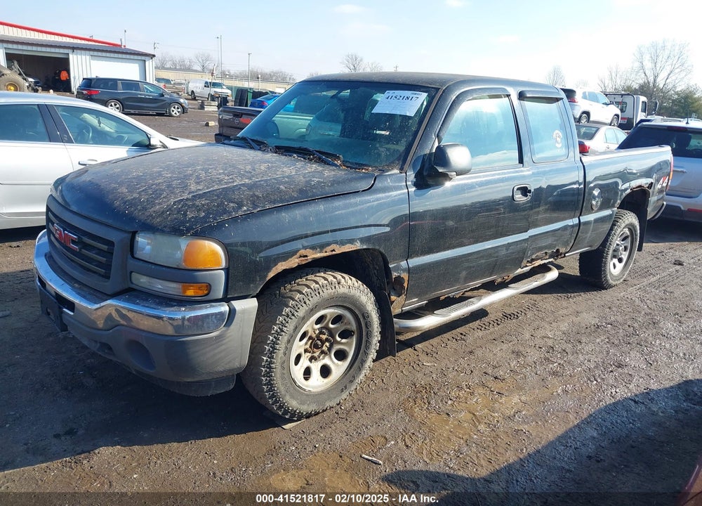 2005 GMC SIERRA 1500 WORK TRUCK VIN: 1GTEK19B05E109918