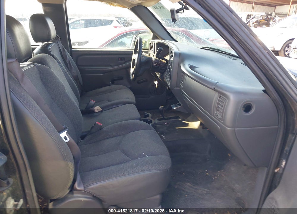 2005 GMC SIERRA 1500 WORK TRUCK VIN: 1GTEK19B05E109918