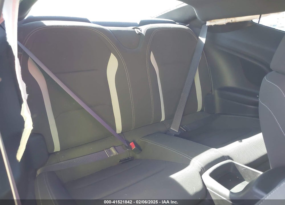 2016 CHEVROLET CAMARO VIN: 1G1FB1RX9G0176669