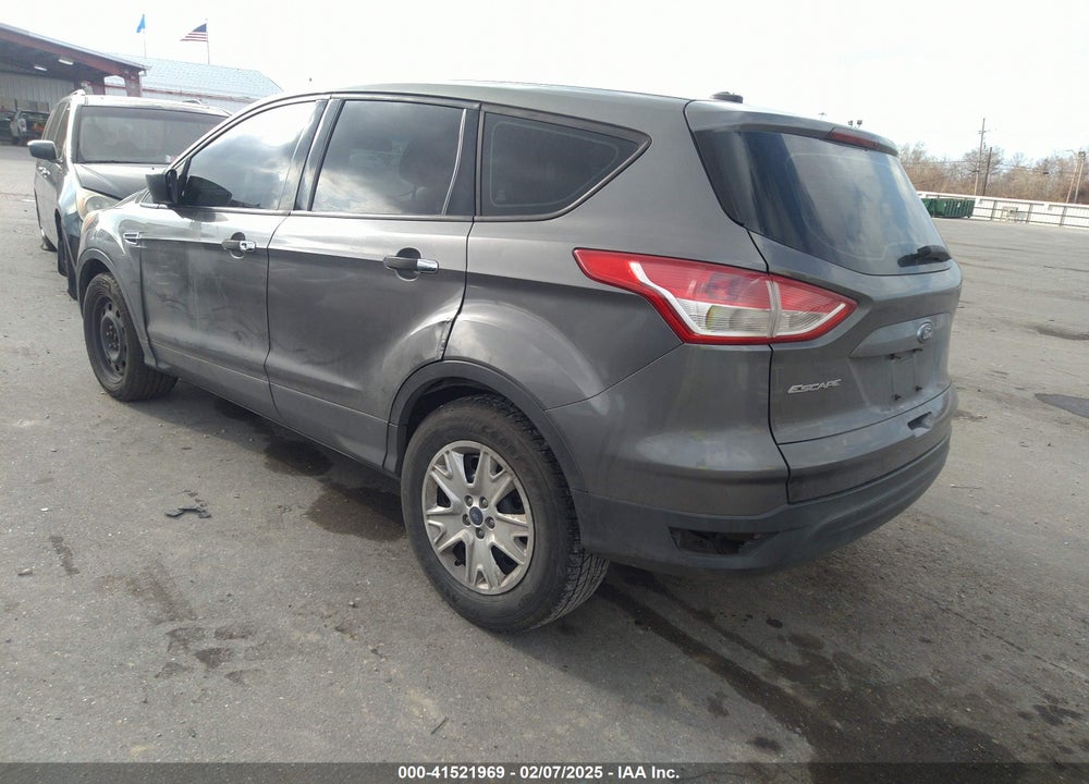 2013 FORD ESCAPE S VIN: 1FMCU0F77DUA19998