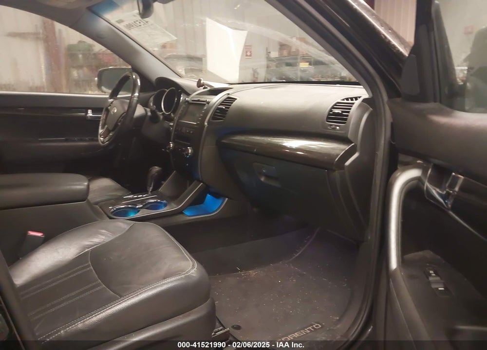 2013 KIA SORENTO SX V6 VIN: 5XYKWDA23DG333937