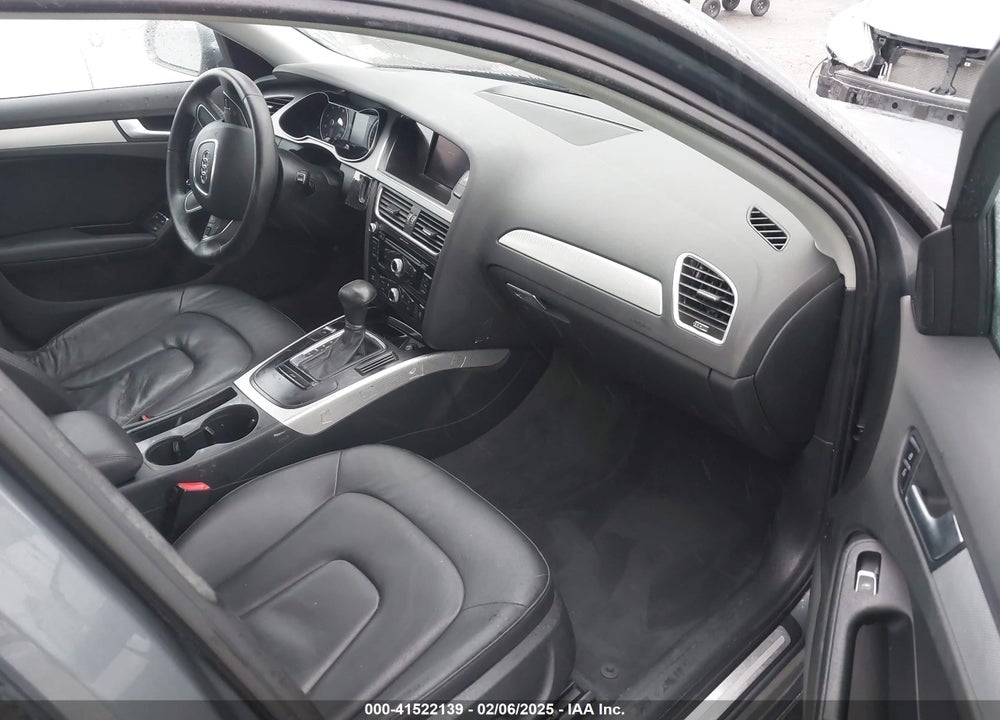 2013 AUDI A4 VIN: WAUAFAFL3DA111892