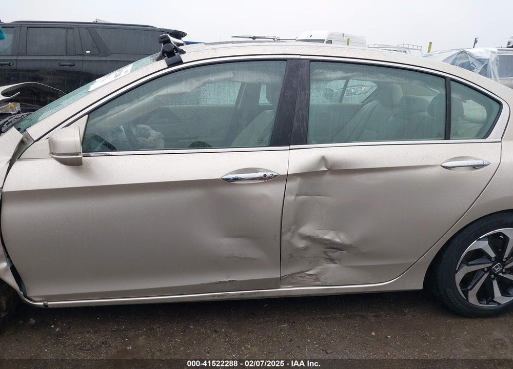 2016 HONDA ACCORD VIN: 1HGCR2F80GA048549
