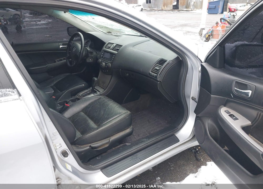 2004 HONDA ACCORD 2.4 EX VIN: 1HGCM568X4A175420