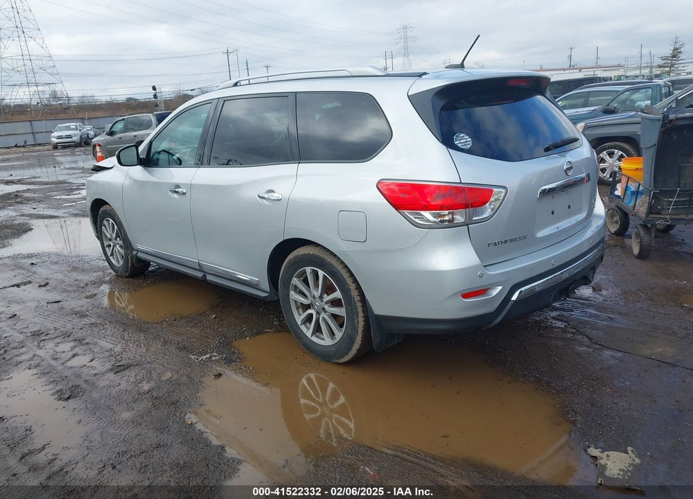 2015 NISSAN PATHFINDER SL VIN: 5N1AR2MM8FC711631