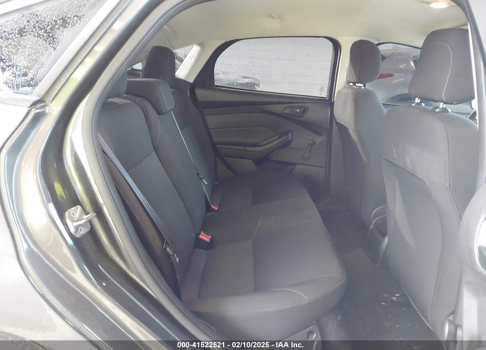 2015 FORD FOCUS VIN: 1FADP3E21FL314598
