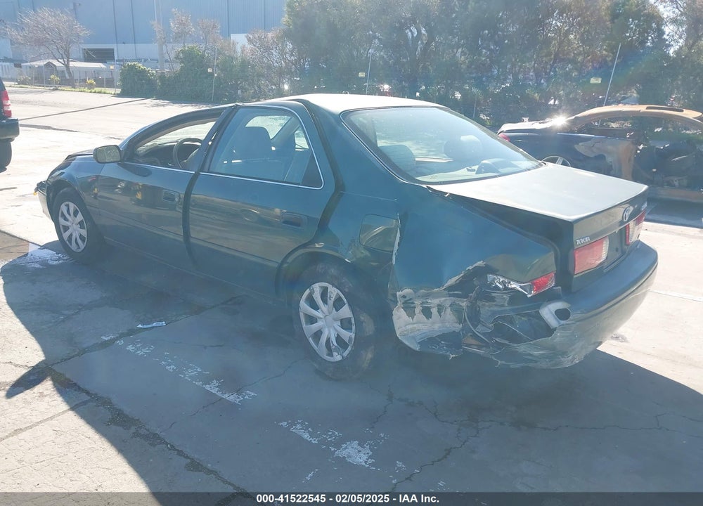 2001 TOYOTA CAMRY LE V6 VIN: 4T1BF22K31U125887