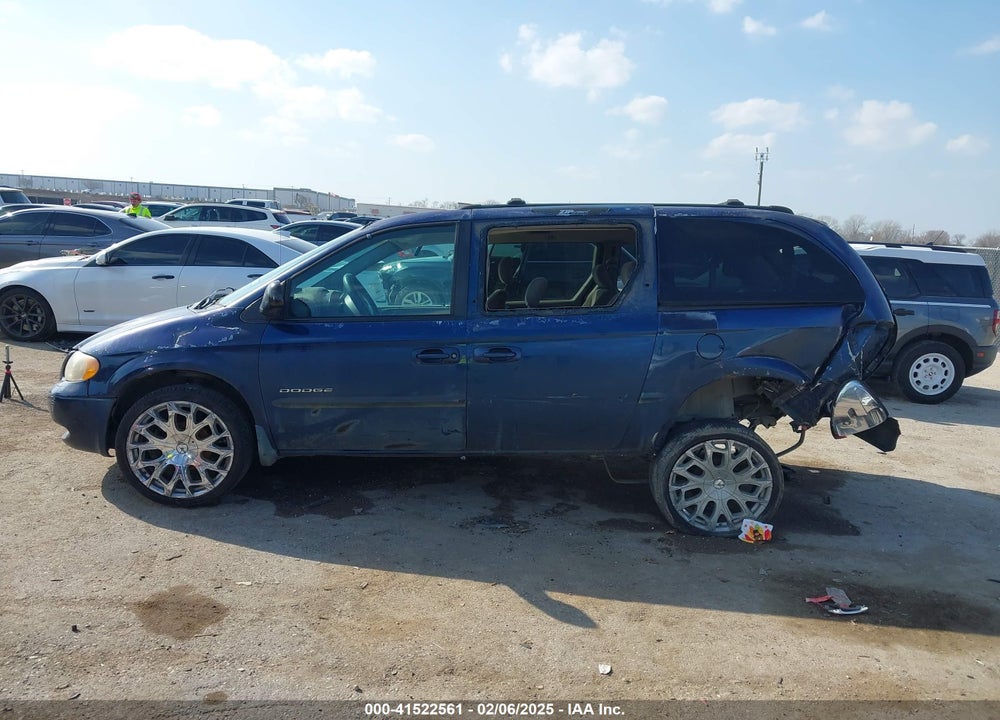 2001 DODGE GRAND CARAVAN SPORT VIN: 2B4GP44R11R134112
