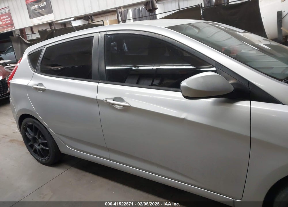 2013 HYUNDAI ACCENT VIN: KMHCT5AE3DU104651