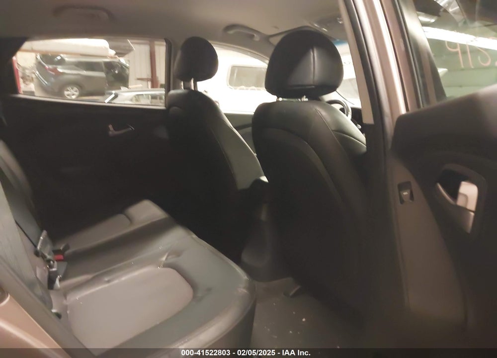 2012 HYUNDAI TUCSON GLS VIN: KM8JUCAC4CU336603
