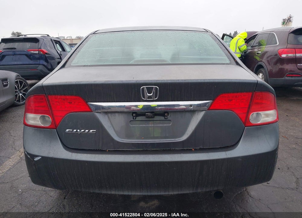 2010 HONDA CIVIC LX VIN: 19XFA1F59AE081024