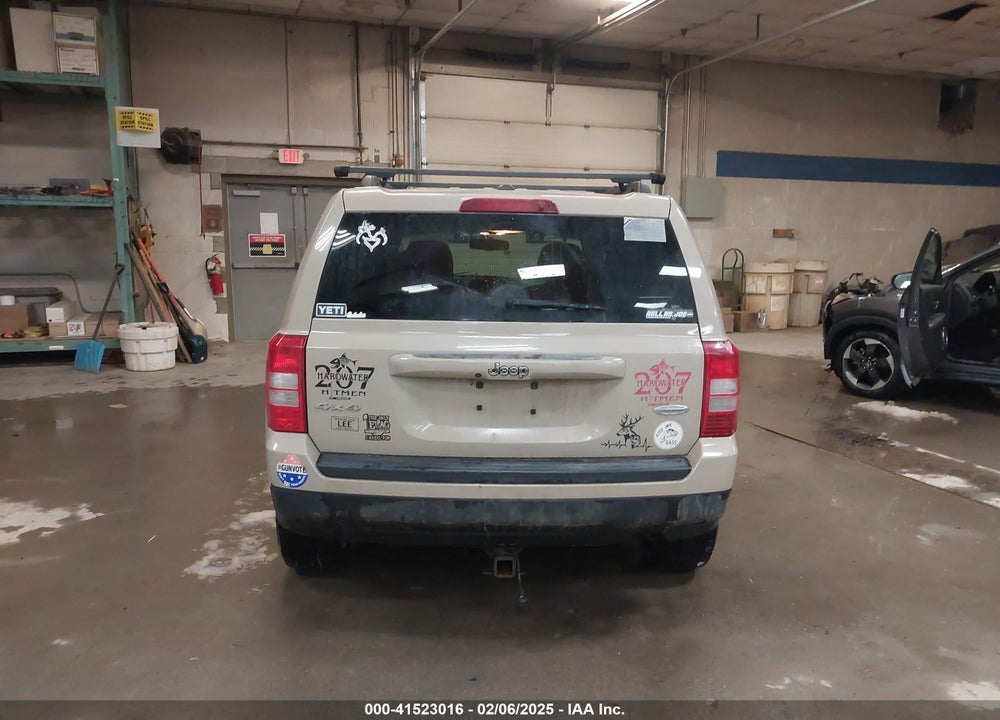 2017 JEEP PATRIOT VIN: 1C4NJRFB1HD153619