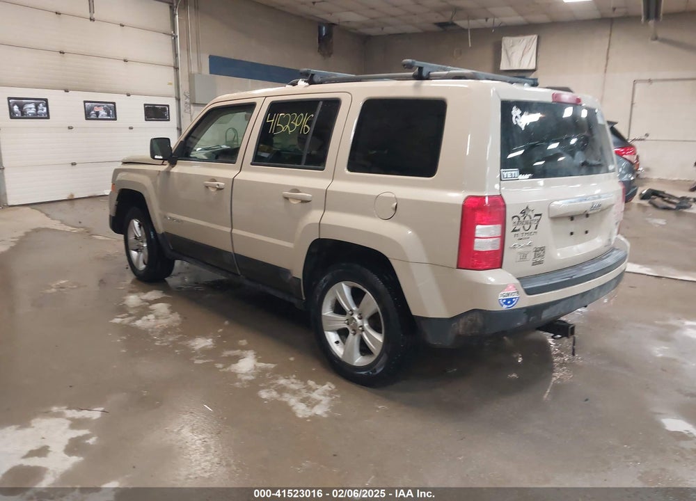 2017 JEEP PATRIOT VIN: 1C4NJRFB1HD153619