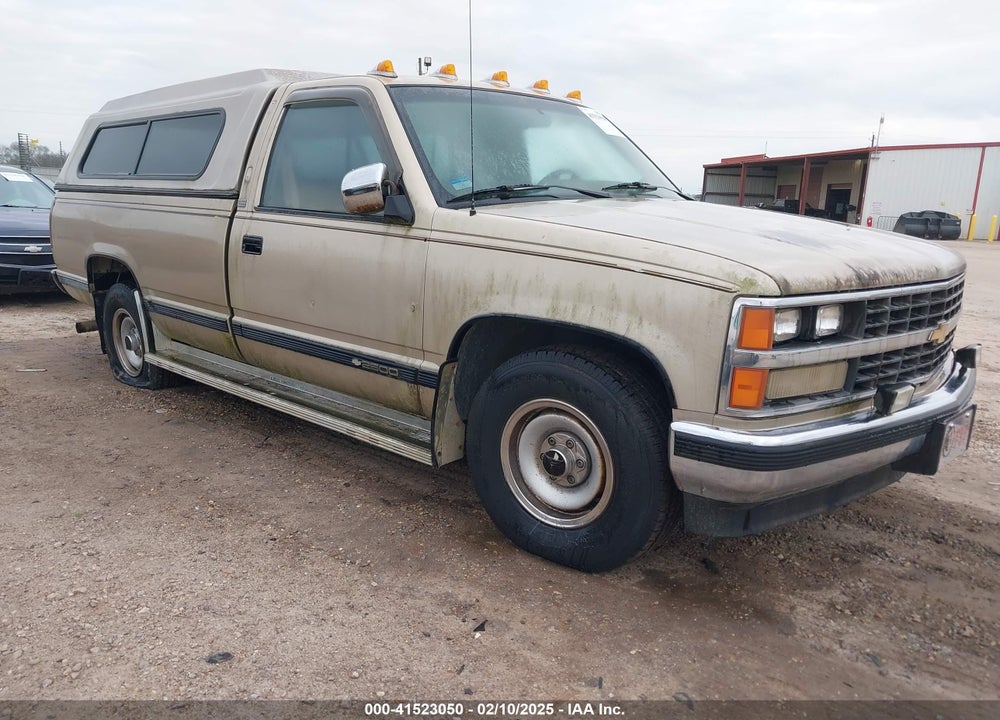 1989 CHEVROLET GMT-400 C2500 VIN: 2GCFC24K8K1143472