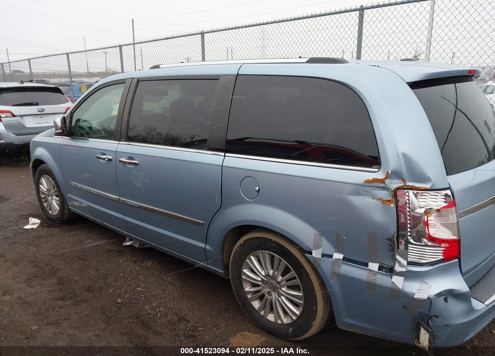2013 CHRYSLER TOWN & COUNTRY LIMITED VIN: 2C4RC1GG1DR537575
