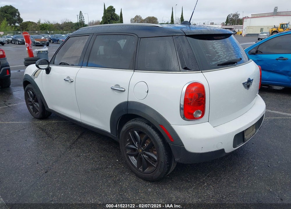 2011 MINI COOPER COUNTRYMAN VIN: WMWZB3C54BWM00926