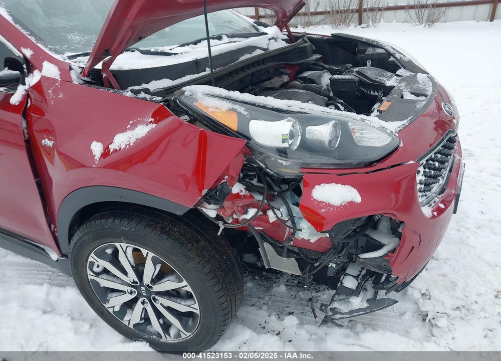 2018 KIA SPORTAGE EX VIN: KNDPNCAC2J7377318