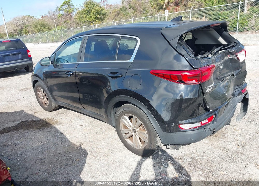 2018 KIA SPORTAGE LX VIN: KNDPM3AC9J7462417