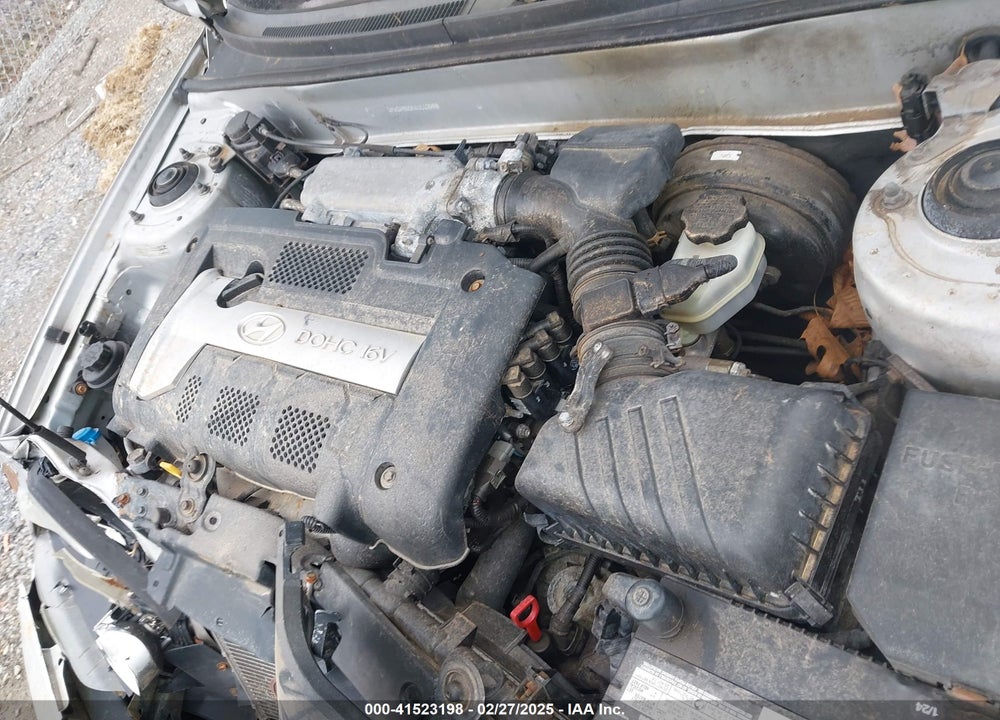 2004 HYUNDAI ELANTRA GT VIN: KMHDN56DX4U113958