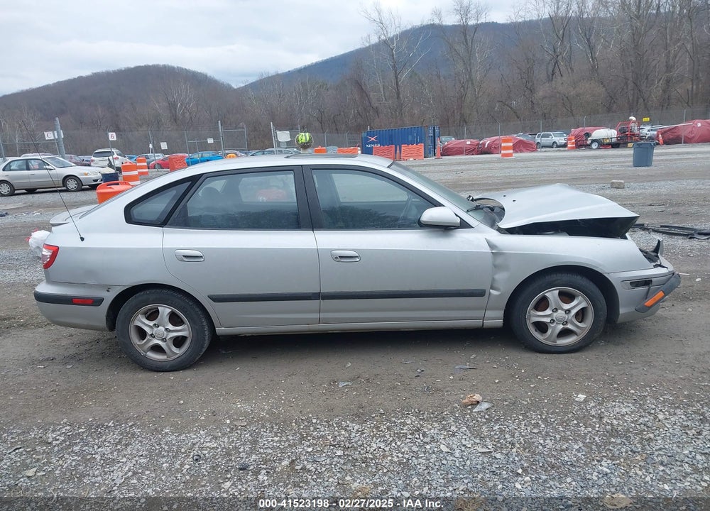2004 HYUNDAI ELANTRA GT VIN: KMHDN56DX4U113958